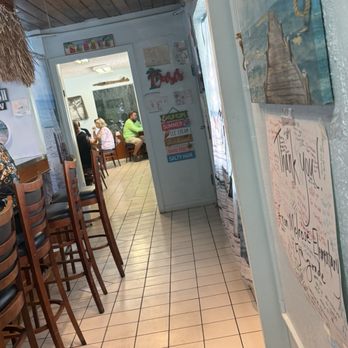 The Frozen Pelican - Cutesy place - Cheesesteaks Near Me - Melrose, Florida