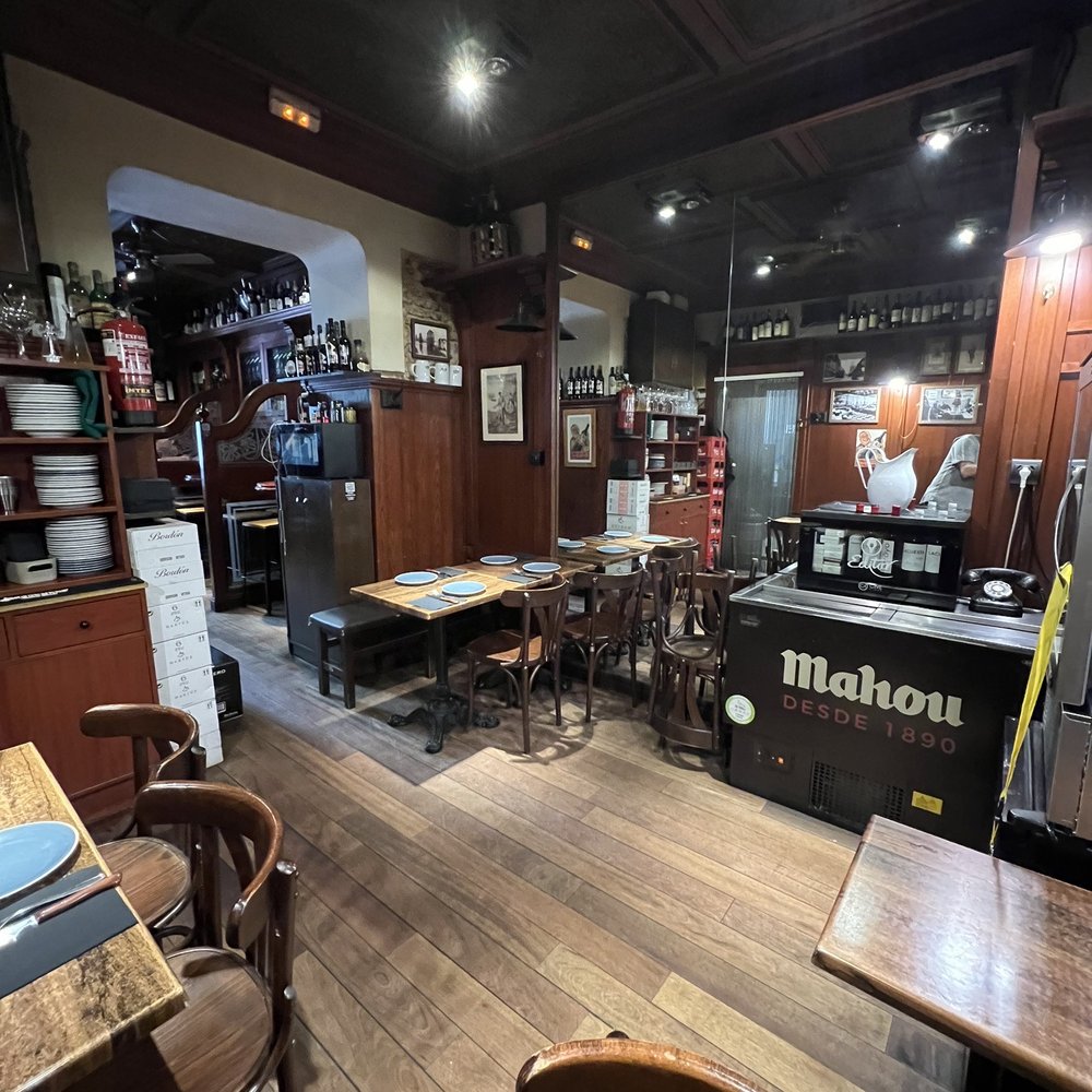 Taberna El Rincon de Jose - The back room. - Tapas Bars Near Me - Madrid, M