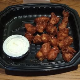 Boneless barbeque chicken wings Boneless barbeque chicken wings