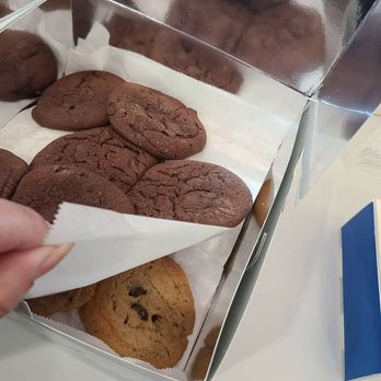 Tiff's Treats - a box of cookies - Desserts Near Me - Fort Worth, Texas Tiff's Treats - a box of cookies - Desserts Near Me - Fort Worth, Texas