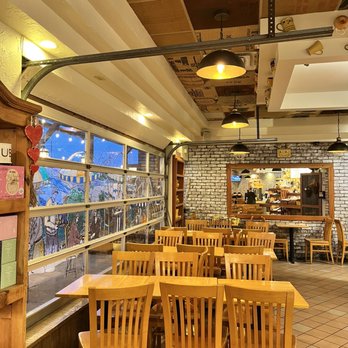 Yellow Cup Cafe - Dining area - Coffee & Tea Near Me - Etobicoke, Ontario