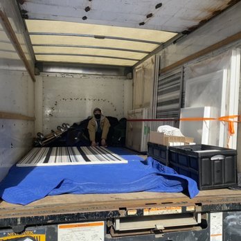 Strong Van Man - Moving art in Manhattan - Movers Near Me