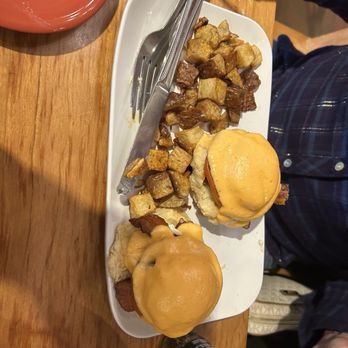 Ruby Sunshine Franklin - Eggs Cochon Benedict - Breakfast & Brunch Near Me - Franklin, Tennessee