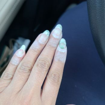 Honey B Nail Spa - Nail Salons Near Me - Bee Cave, Texas