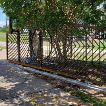 RCR Squared - Custom Gates - Metal Fabricators Near Me RCR Squared - Custom Gates - Metal Fabricators Near Me
