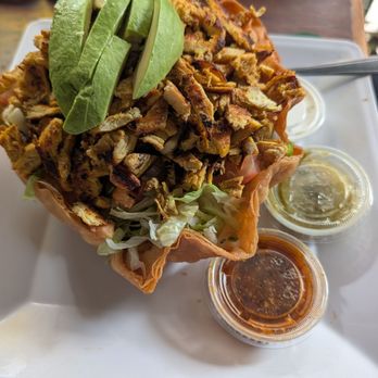 Venice Bakery & Restaurant - Chicken tostada - Bakeries Near Me - Los Angeles, California Venice Bakery & Restaurant - Chicken tostada - Bakeries Near Me - Los Angeles, California
