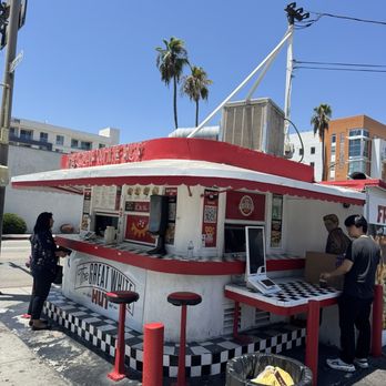 The Great White Hut - Burgers Near Me - Glendale, California The Great White Hut - Burgers Near Me - Glendale, California