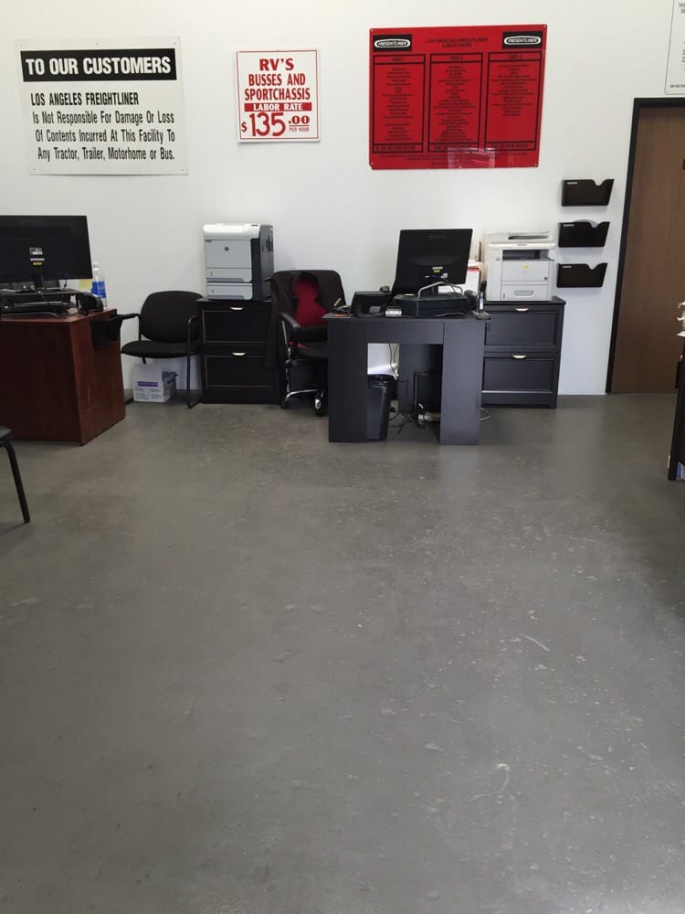 LA FREIGHTLINER Updated September 2024 25 Reviews 2429 S Peck Rd