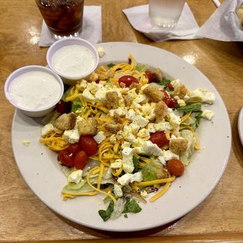 Texas Roadhouse - Double house salad - Barbeque Near Me - Edwardsville, Illinois Texas Roadhouse - Double house salad - Barbeque Near Me - Edwardsville, Illinois