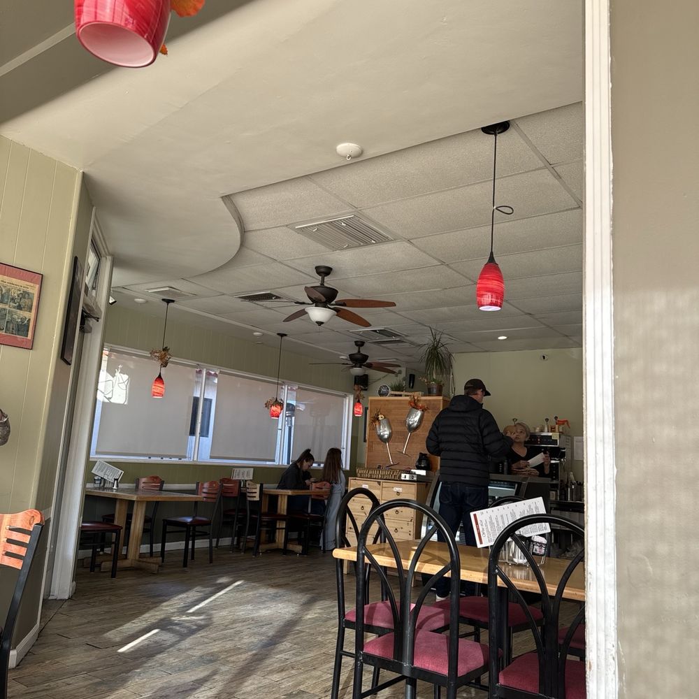 The Grill - American Near Me - Lone Pine, California The Grill - American Near Me - Lone Pine, California