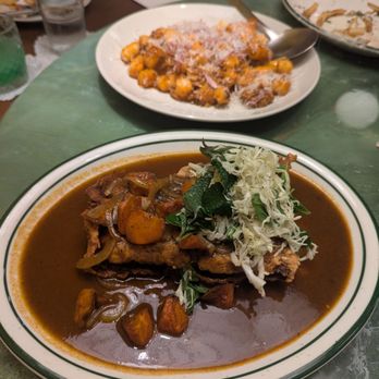 Agnes and Sherman - Bo kho chicken fried steak - Diners Near Me - Houston, Texas Agnes and Sherman - Bo kho chicken fried steak - Diners Near Me - Houston, Texas