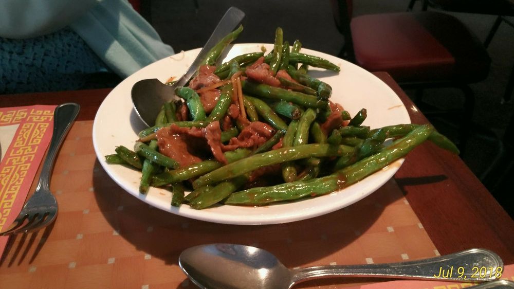 Order Ginger Beef with String Beans food online from Hong Wah Restaurant store, Penfield on bringmethat.com