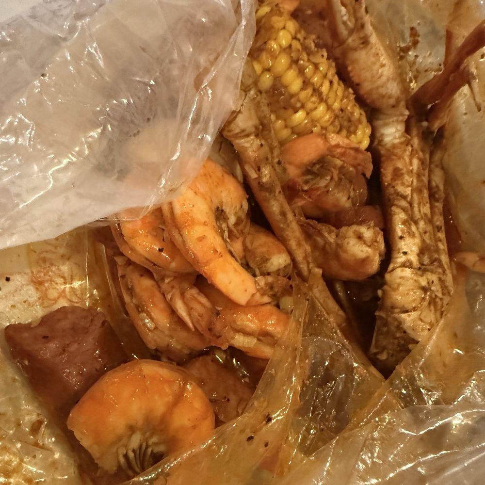 Captain Crab - Famous Low Country Boil it has sausage - Seafood Near Me - Sacramento, California Captain Crab - Famous Low Country Boil it has sausage - Seafood Near Me - Sacramento, California