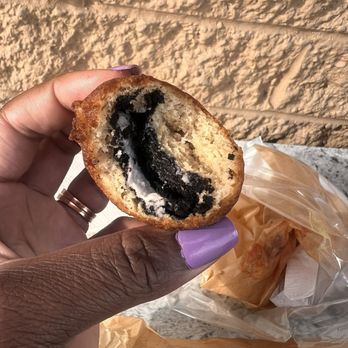 Grubz Takeout - Fried Oreos (4) - American Near Me - San Diego, California Grubz Takeout - Fried Oreos (4) - American Near Me - San Diego, California