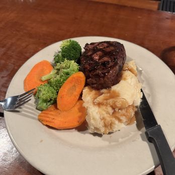 The George - Filet mignon entree - American Near Me - Vail, Colorado