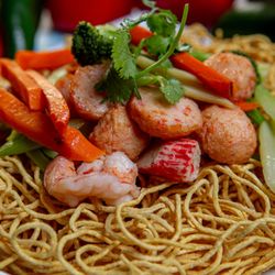 Pho 95 - Crispy Chow mein Seafood