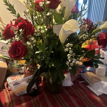 Moana Nursery - Valentine's Day flowers! - Landscaping Near Me - Reno, Nevada Moana Nursery - Valentine's Day flowers! - Landscaping Near Me - Reno, Nevada