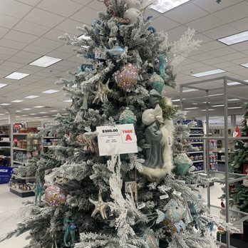 MCX Miramar - Beautifully decorated Christmas tree. - Department Stores Near Me - San Diego, California MCX Miramar - Beautifully decorated Christmas tree. - Department Stores Near Me - San Diego, California