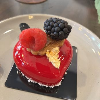Jhoanes Bakery & Coffee - Bakeries Near Me - Astoria, New York