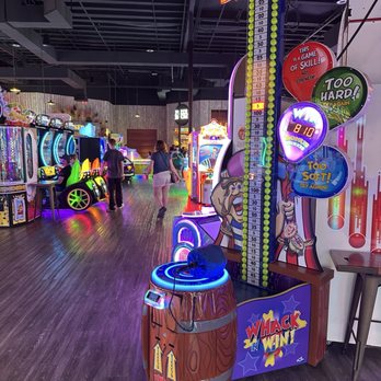 Roadies - Arcade - Gastropubs Near Me - Tucson, Arizona