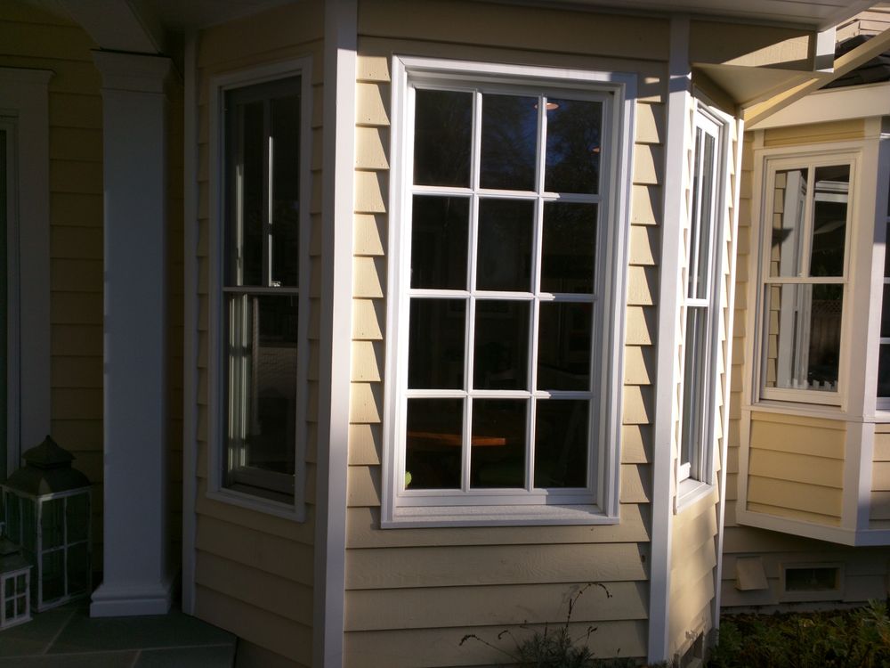 Slide of Clean Builders and Deluxe Windows