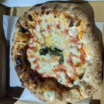 'O Munaciello - Cornicione di ricotta - amazing - Pizza Near Me - Miami, Florida 'O Munaciello - Cornicione di ricotta - amazing - Pizza Near Me - Miami, Florida