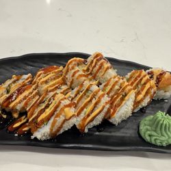 Wow Sushi & Poke Bowl - Tempura shrimp roll