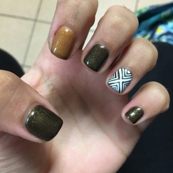Pinkie Nails - Nail Salons Near Me - New Milford, New Jersey