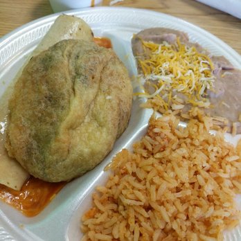 Fausto's Mexican Grill - Chile rellano and cheese enchilada plate w/ sauce on the side - Mexican Near Me - Henderson, Nevada
