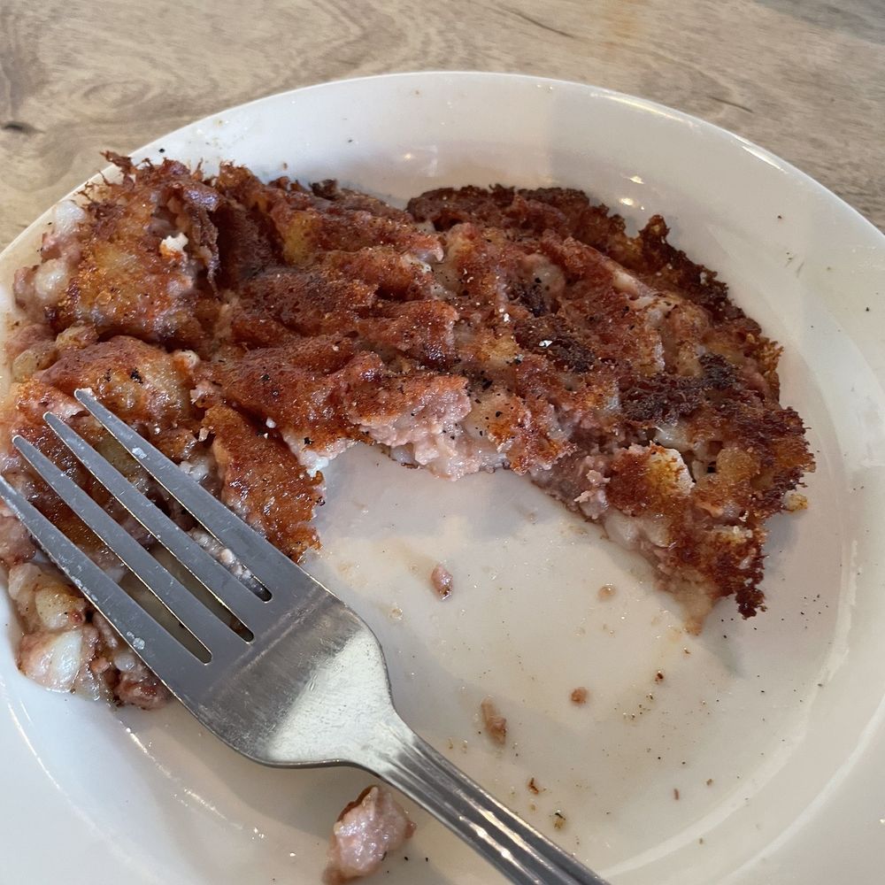The Egg House - Corned Beef Hash - Breakfast & Brunch Near Me - Simi Valley, California