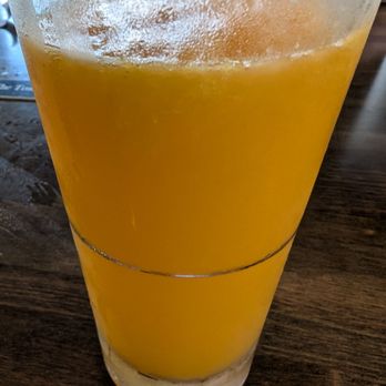 Vic's All Star Kitchen - Large orange juice - American Near Me - Pleasanton, California Vic's All Star Kitchen - Large orange juice - American Near Me - Pleasanton, California