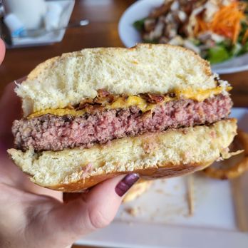 Mule Barn Tavern - Juicy burger - Pizza Near Me - Highlands, New Jersey Mule Barn Tavern - Juicy burger - Pizza Near Me - Highlands, New Jersey