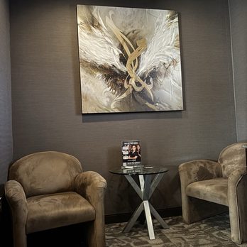 MassageLuXe - Waiting area - Massage Near Me - Wilmington, Delaware MassageLuXe - Waiting area - Massage Near Me - Wilmington, Delaware