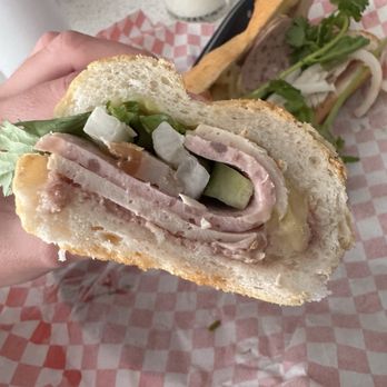 Banh Mi Le Anh - Vietnamese Near Me - Unionville, Ontario Banh Mi Le Anh - Vietnamese Near Me - Unionville, Ontario