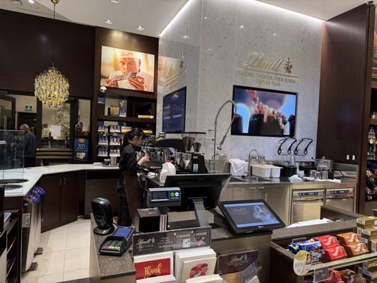 Linh Café by null