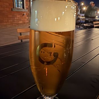 Geisthaus Brewing Company - 6 Minute Beer - Head above glass rim - Breweries Near Me - Sacramento, California Geisthaus Brewing Company - 6 Minute Beer - Head above glass rim - Breweries Near Me - Sacramento, California