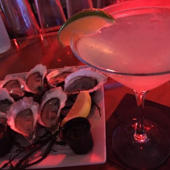 Mac's Shack Wellfleet - Oysters and a spicy cucumber martini - Sushi Bars Near Me - Wellfleet, Massachusetts Mac's Shack Wellfleet - Oysters and a spicy cucumber martini - Sushi Bars Near Me - Wellfleet, Massachusetts