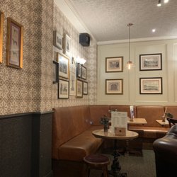 The Greyhound - Indoors