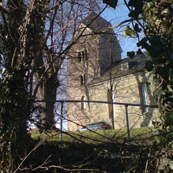 Bausenhagen - Ev Dorfkirche vom Meditationsweg aus