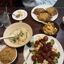 Mandarin Cafe - Sizzling Rice soup, Gen T'so chicken and Shrimp egg Foo Yung