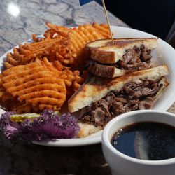 Prime Rib Melt with waffle fries