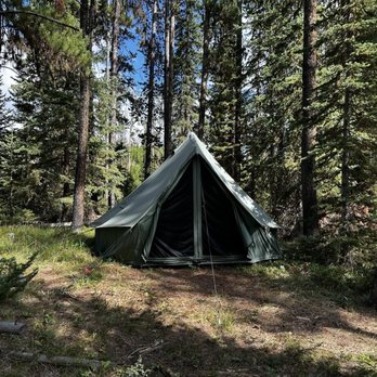 Circle 8 Outfitters - Our tent - Horseback Riding Near Me - Choteau, Montana