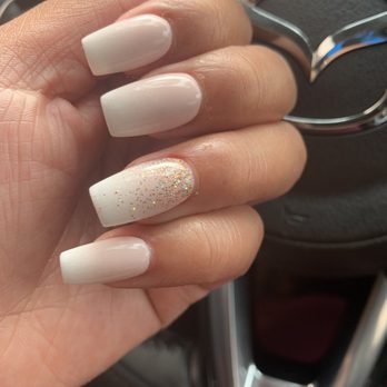 LV Nails And Spa - Dip Ombré Acrylics done by Vi. - Nail Salons Near Me - Los Alamitos, California