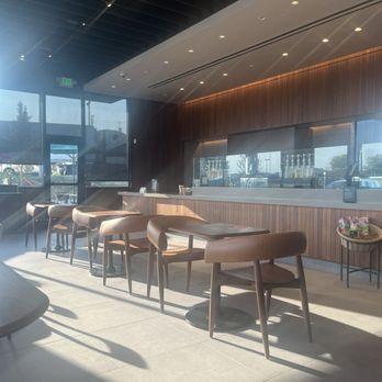 Starbucks - Coffee & Tea Near Me - Flint, Michigan