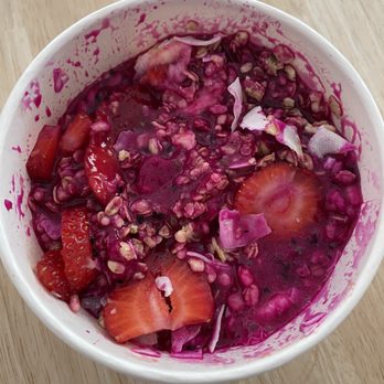 Elite Experience: Sunlife Organics - Hawaiian Bowl with pitaya - Yelp Events Near Me - Thousand Oaks, California