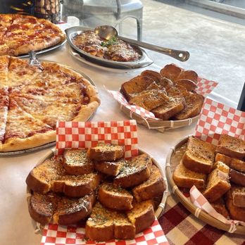 Pizza DZ - Pizza, lasagna and garlic bread - Pizza Near Me - Fountain Valley, California Pizza DZ - Pizza, lasagna and garlic bread - Pizza Near Me - Fountain Valley, California