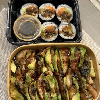 Sushi By Woo - Unagi Avo Chirachi and Shrimp Tempura Roll - Sushi Bars Near Me - New York, New York Sushi By Woo - Unagi Avo Chirachi and Shrimp Tempura Roll - Sushi Bars Near Me - New York, New York