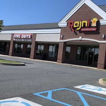 Five Guys - the front of a restaurant - Fast Food Near Me - Bear, Delaware