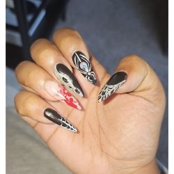 Polish You Pretty Nails - #PolishYouPrettyNails #HalloweenNails #NailArt #NailGoals #HalloweenManicure #(206)348-1574 #KassieIsTheBest #KassieNails #SeattleNails