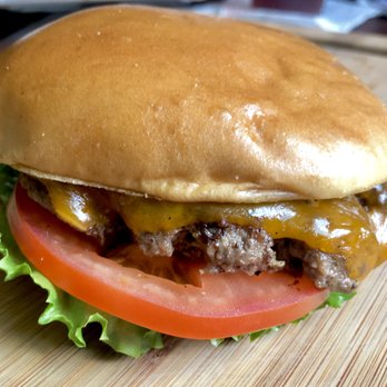 Cheddar's Scratch Kitchen - Original Cheeseburger - American Near Me - Danville, Kentucky